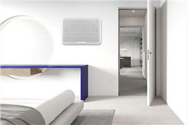 Domači čistilec zraka na steni